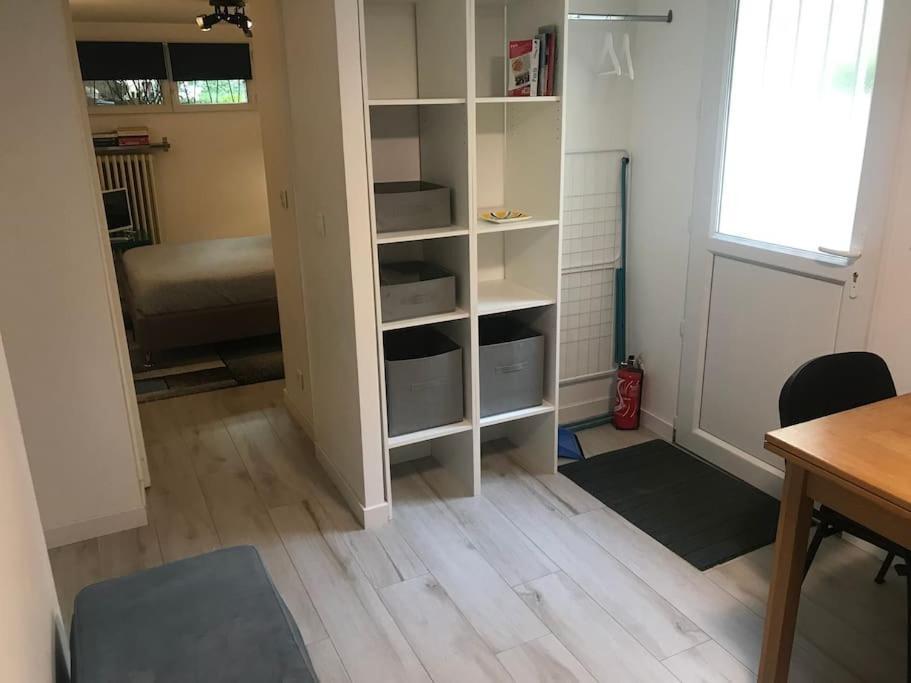 Appartement Cosy, Independant Avec Jardin Meudon Buitenkant foto